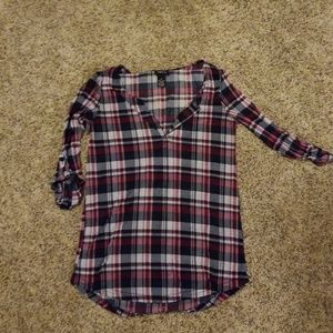 💟Rue 21 junior xs plaid tee thin💟